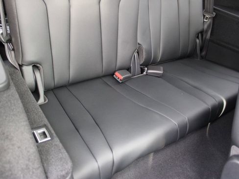 New 2026 Acura MDX SH-AWD image 27