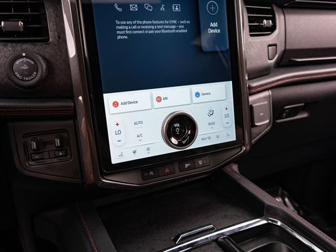 Used 2023 Ford Expedition Limited AWD/4WD image 27