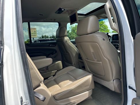 Used 2016 Chevrolet Suburban LTZ AWD/4WD image 25