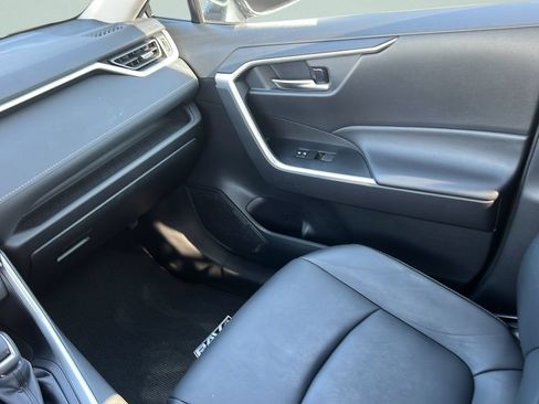 Used 2021 Toyota RAV4 XLE Premium AWD/4WD image 13