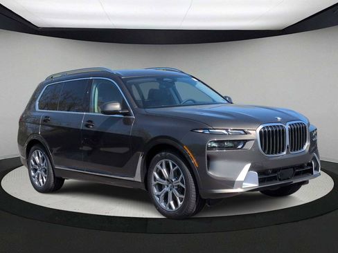 New 2026 BMW X7 xDrive40i w/ Premium Package AWD/4WD image 2