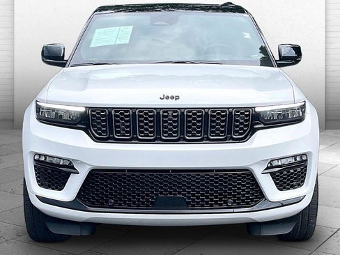 Used 2025 Jeep Grand Cherokee Summit AWD/4WD image 2