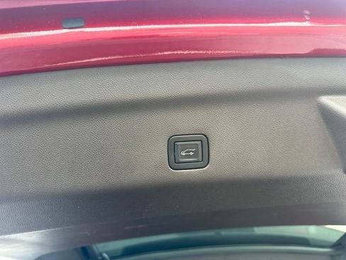 Used 2021 GMC Yukon Denali w/ Denali Premium Package RWD image 19