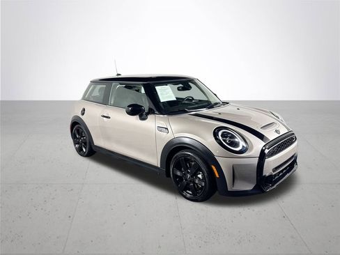 Used 2024 MINI Cooper S image 4
