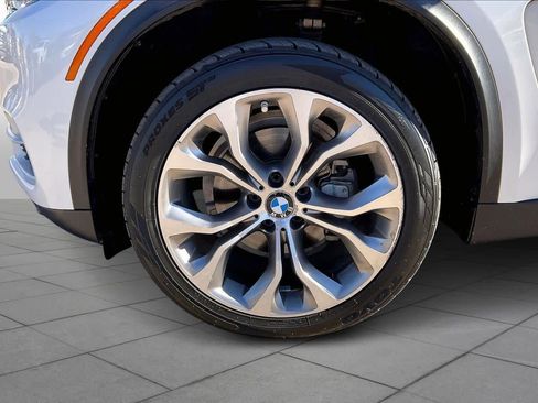 Used 2017 BMW X5 xDrive35d image 9