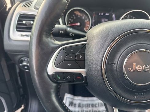 Used 2020 Jeep Compass Latitude w/ Cold Weather Group image 11