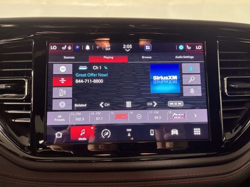 Used 2025 Dodge Durango GT AWD/4WD image 18