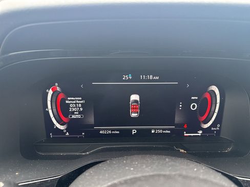 Used 2022 Nissan Pathfinder Platinum w/ Cargo Package image 25