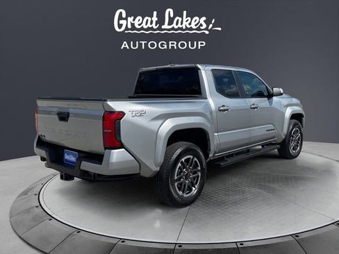 Used 2025 Toyota Tacoma TRD Sport image 5
