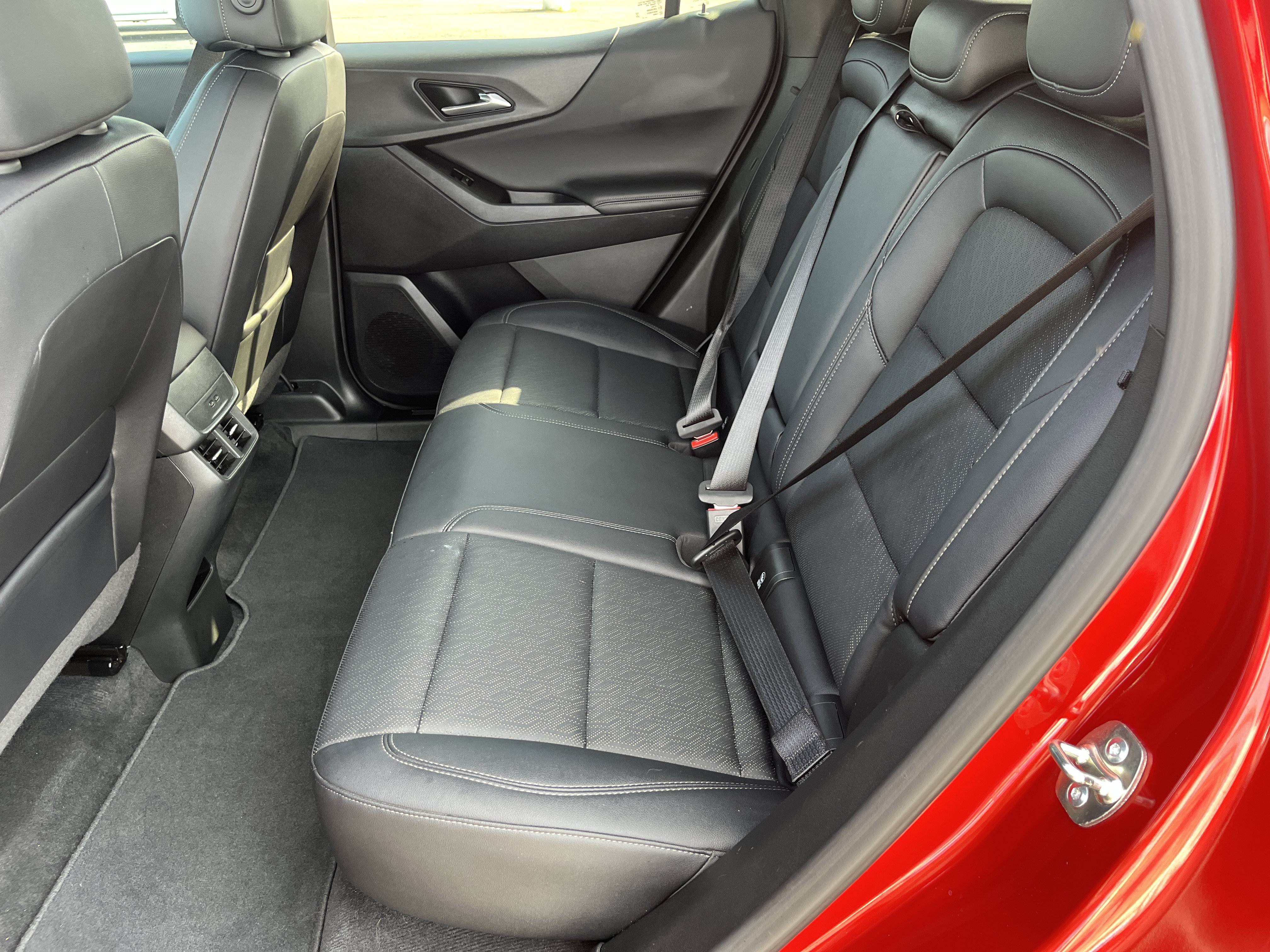 Used 2025 Chevrolet Equinox LT w/ Convenience Package II AWD/4WD image 33