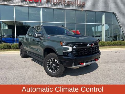 Used 2025 Chevrolet Silverado 1500 ZR2 w/ Technology Package image 3