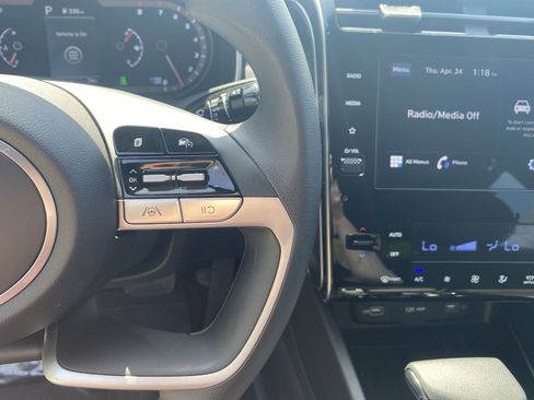 Used 2024 Hyundai Santa Cruz SEL image 19