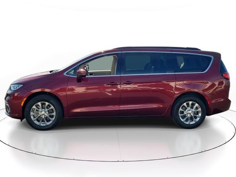 Used 2022 Chrysler Pacifica Touring-L image 3