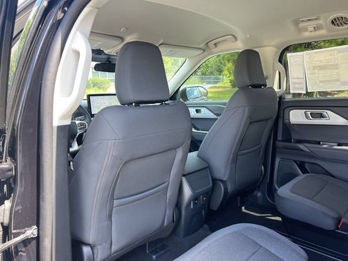 New 2026 Ford Explorer Active RWD image 16
