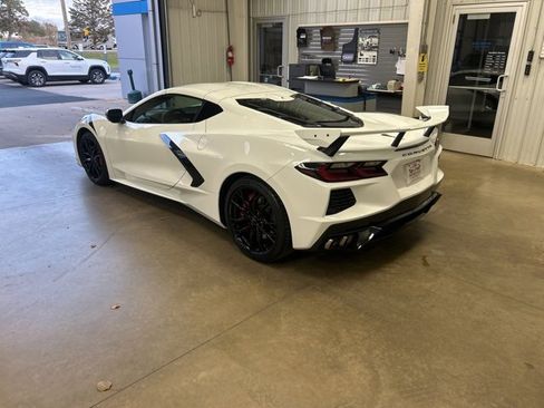 Used 2023 Chevrolet Corvette Stingray Premium Cpe w/ Z51 Performance Package image 7