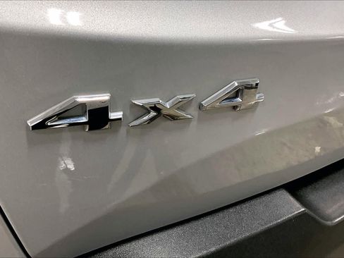 Used 2020 Jeep Renegade Latitude w/ Cold Weather Group image 29