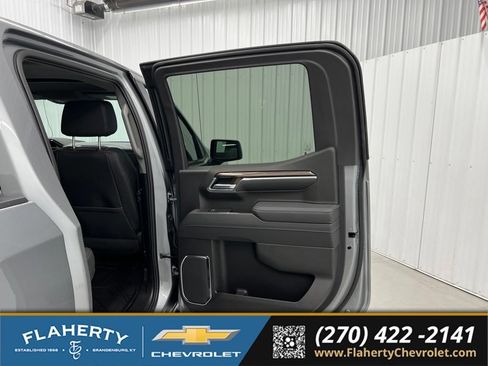 Used 2026 Chevrolet Silverado 1500 RST w/ Dark Appearance Package AWD/4WD image 12