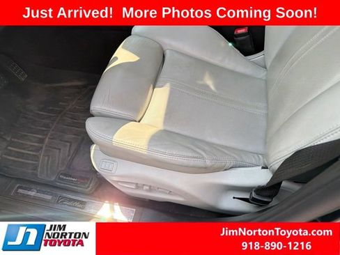 Used 2016 Cadillac SRX Luxury w/ Driver Assist Package FWD image 11