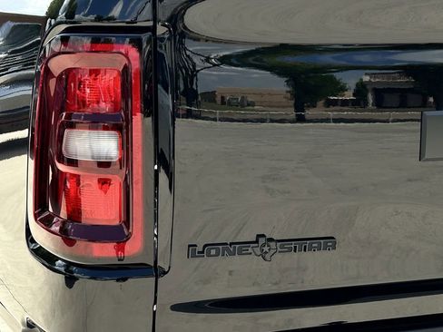 Used 2026 RAM 1500 Lone Star AWD/4WD image 7
