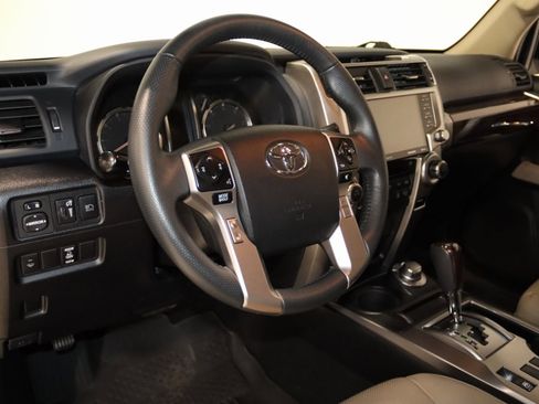 Used 2021 Toyota 4Runner Limited image 31