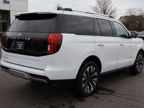 New 2026 Ford Expedition Platinum w/ Driver's Package image 3