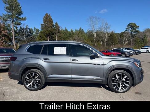 Used 2024 Volkswagen Atlas SEL Premium R-Line image 4