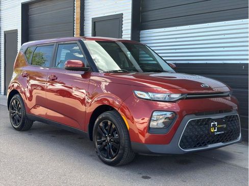 Used 2020 Kia Soul LX FWD image 12