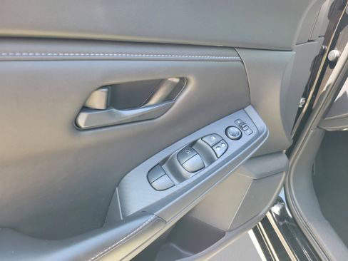 Used 2024 Nissan Sentra S FWD image 22