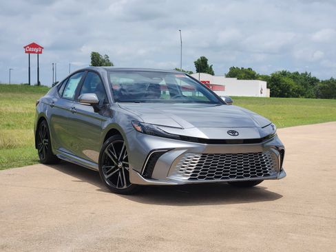New 2026 Toyota Camry XSE FWD image 6