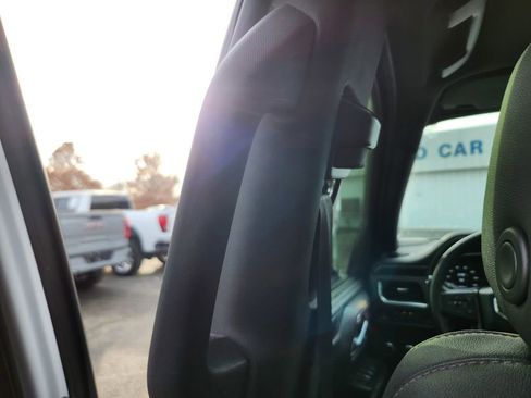 Used 2022 GMC Yukon XL AT4 w/ Max Trailering Package image 31