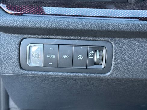 Used 2026 Chevrolet Traverse Z71 w/ Enhanced Driving Package image 12