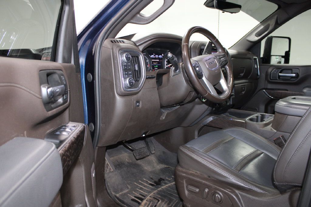 Used 2022 GMC Sierra 2500 Denali w/ Denali Ultimate Package AWD/4WD image 14