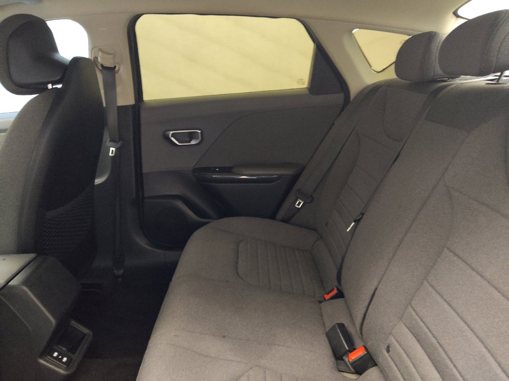 Used 2025 Kia K4 EX FWD image 18