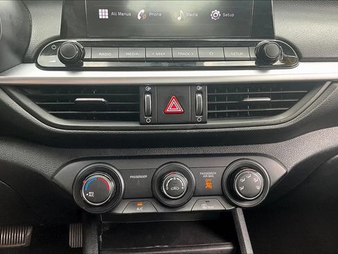 Used 2024 Kia Forte LXS FWD image 14