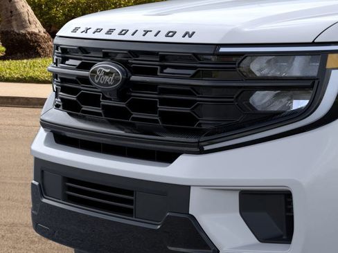New 2026 Ford Expedition Max Platinum w/ Stealth Performance Package image 40