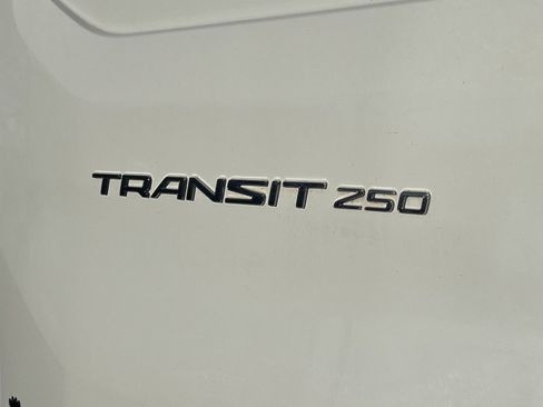 Used 2020 Ford Transit 250 Low Roof image 27
