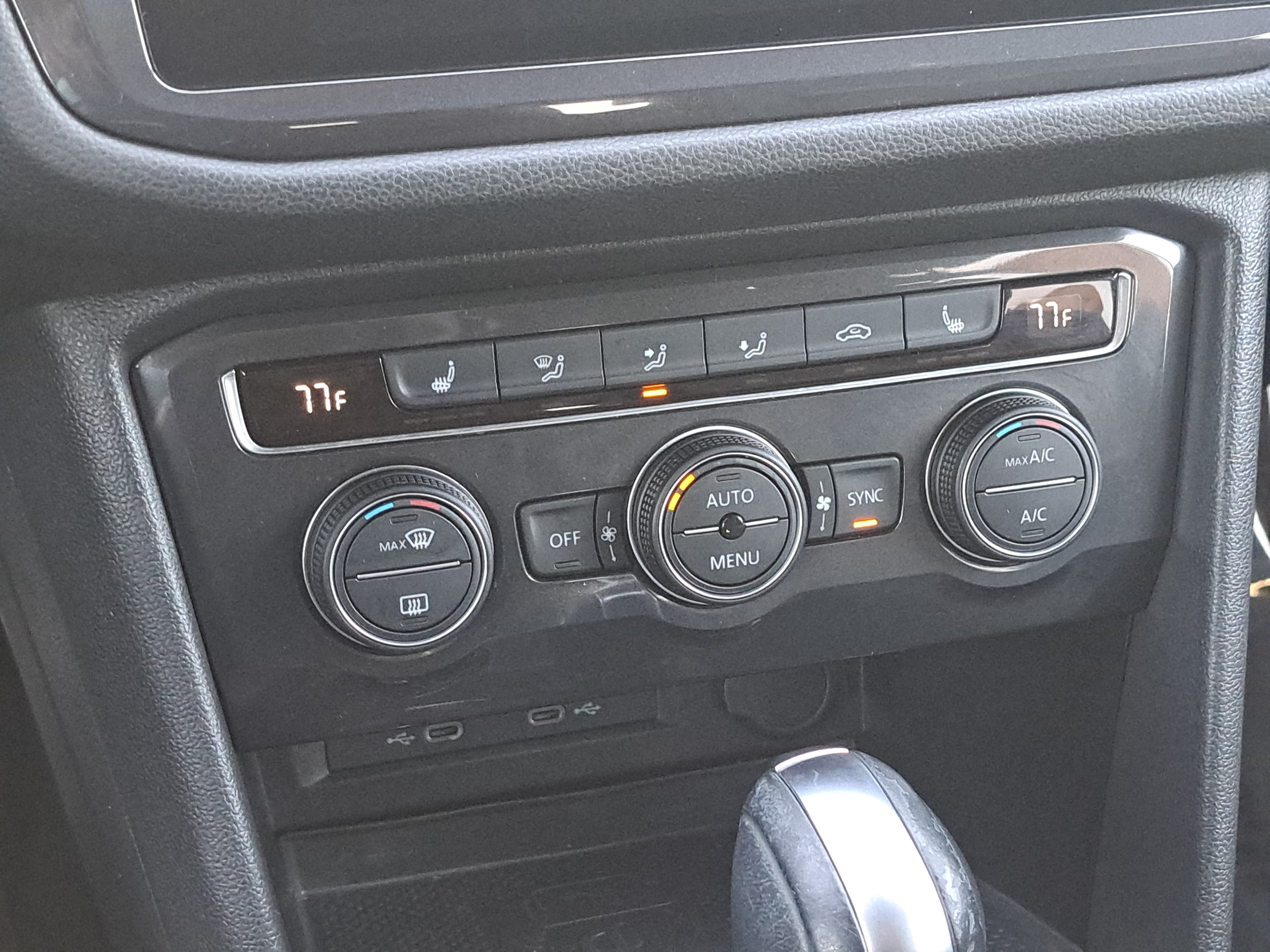 Certified 2021 Volkswagen Tiguan SE R-Line AWD/4WD image 21