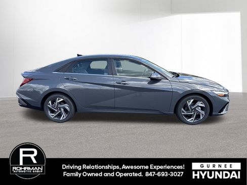 New 2026 Hyundai Elantra Limited FWD image 11