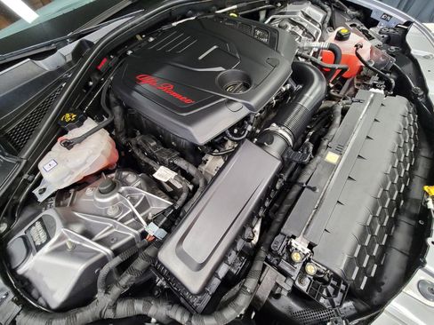 Used 2020 Alfa Romeo Giulia Ti w/ Quick Order Package 22X Lusso image 44