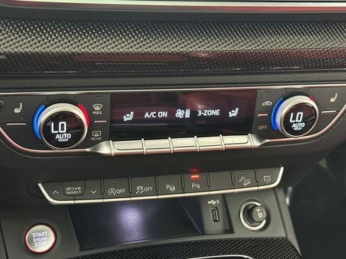 Used 2023 Audi SQ5 Prestige w/ Prestige Package image 20