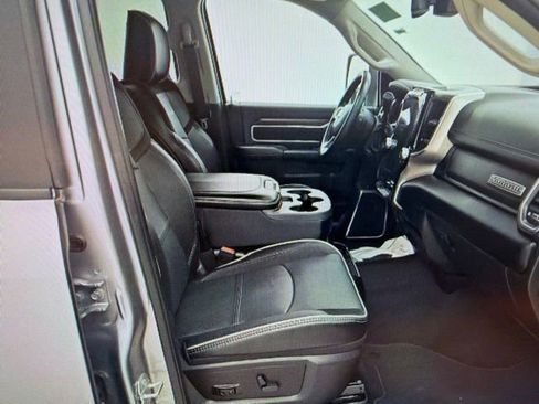 Used 2024 RAM 2500 Laramie AWD/4WD image 11