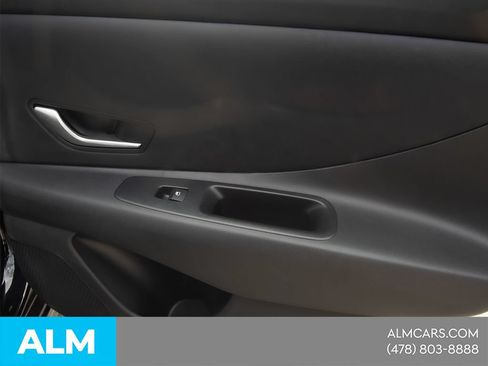 Used 2023 Hyundai Elantra SEL FWD image 22