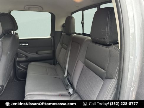 Certified 2023 Nissan Frontier SV w/ SV Convenience Package RWD image 31