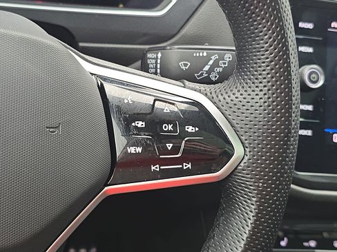 Certified 2024 Volkswagen Tiguan SE R-Line image 18