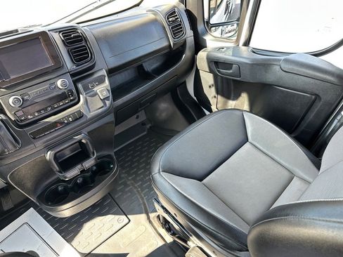 Used 2023 RAM ProMaster 2500 image 19