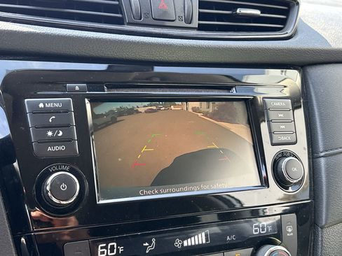 Used 2019 Nissan Rogue SV FWD image 20