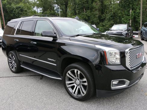 Used 2017 GMC Yukon Denali w/ Open Road Package RWD image 10