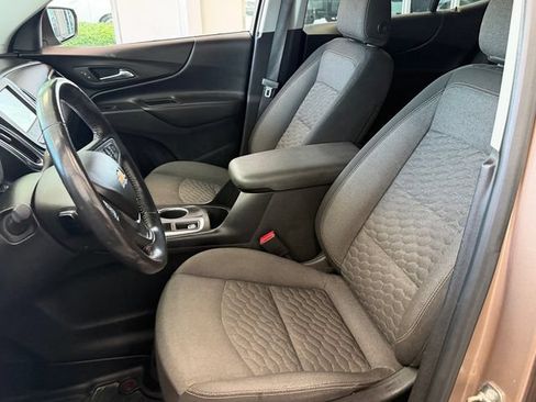 Certified 2018 Chevrolet Equinox LT AWD/4WD image 11