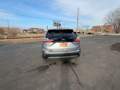 Used 2022 Ford Edge SEL image 7