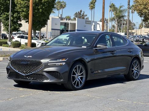 Used 2023 Genesis G70 2.0T image 6